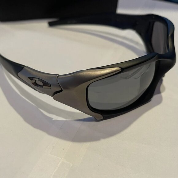 Oakley PIT BOSS Sunglasses